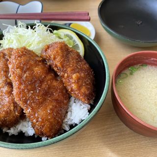 ソースカツ丼ハーフ（ヒレ）(我山)