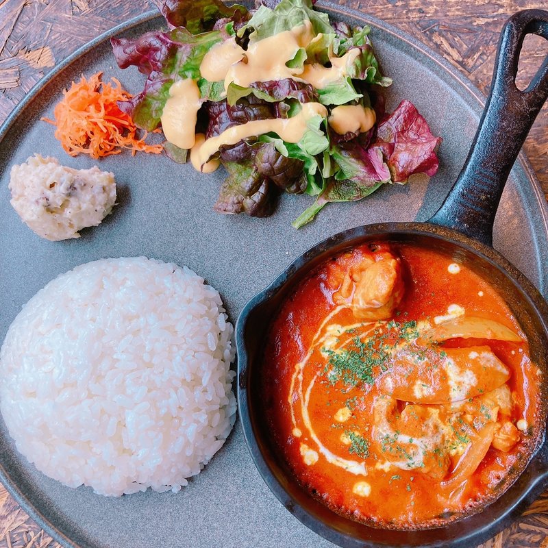 バターチキンカレー(＆ROLL （アンドロール）)