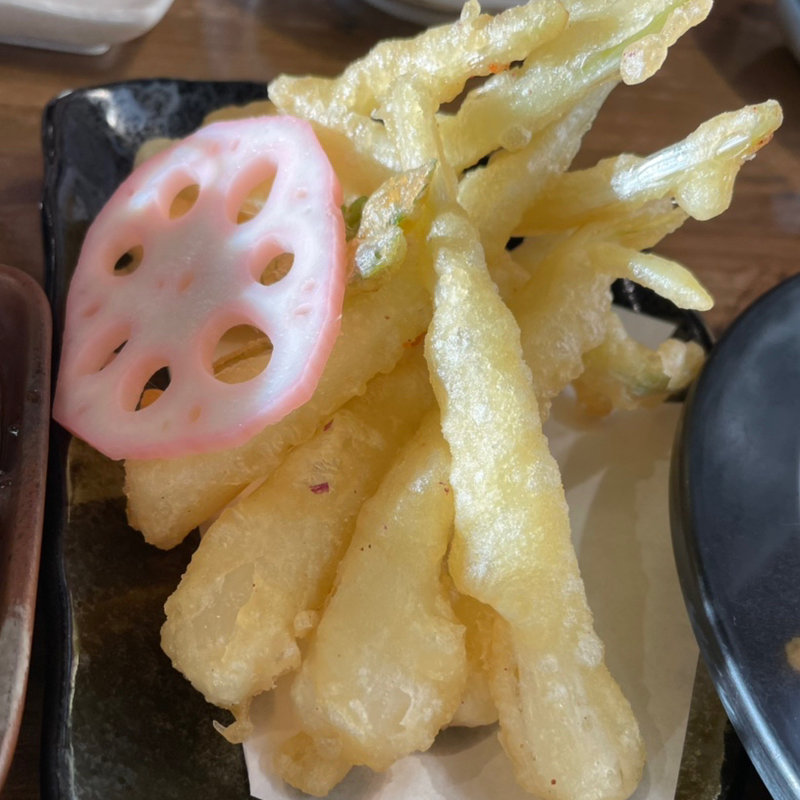 島らっきょう天ぷら(北谷殿内)