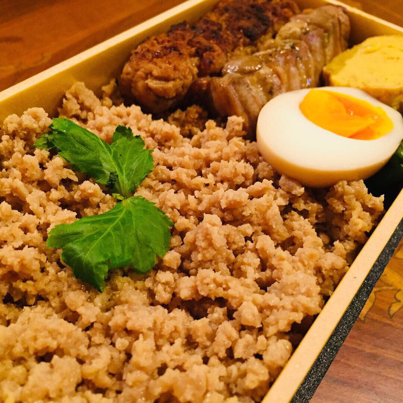 焼鳥弁当(焼鳥 せんみょう )