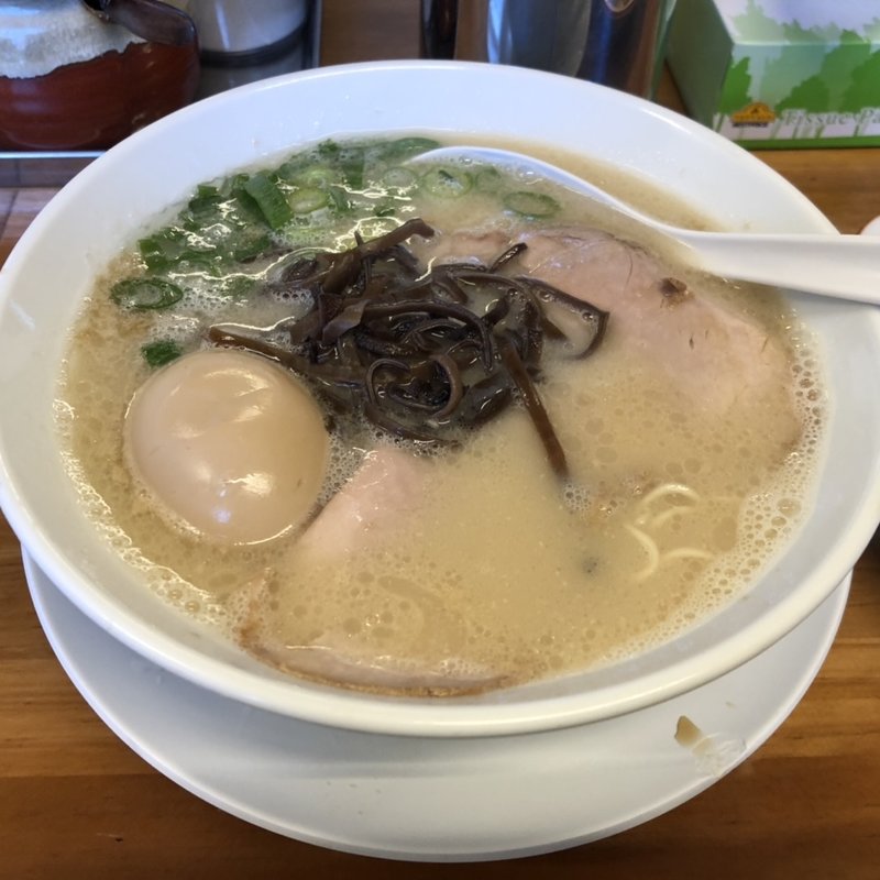 あっさりラーメン味玉付き(福間ラーメンろくでなし 宮若店)