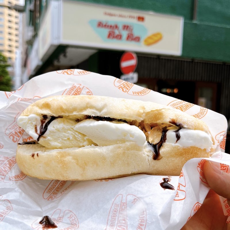 バインミーケム(チョコ)(バインミーバーバー中目黒店)