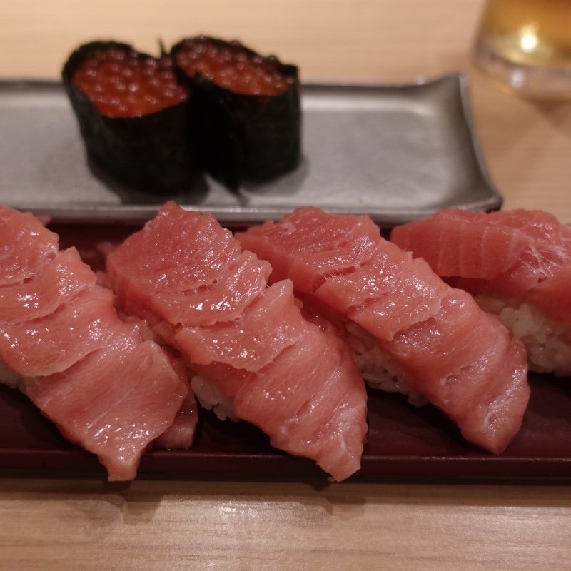 本鮪中トロ(四季 花まる PASEO店 )