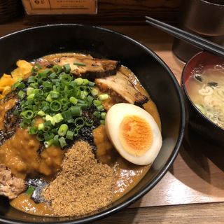 カレー丼(丼ぶり屋幸丼 東京品川)