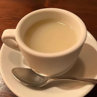 (神楽坂しゅうご （カグラザカシュウゴ）)