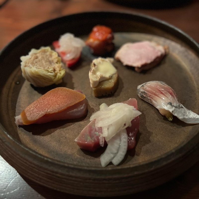 (神楽坂しゅうご （カグラザカシュウゴ）)