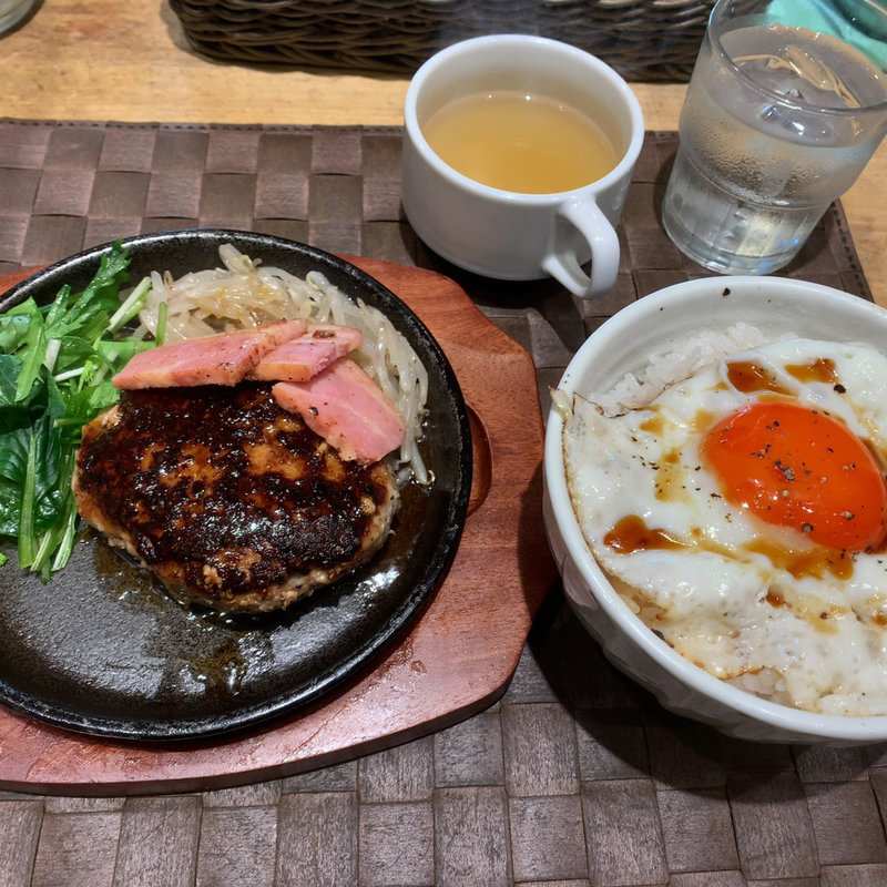 ベーコンハンバーグ 和風 + エッグごはん(STYLISH GRILL Tyu)