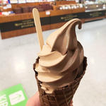カカオソフトクリーム(マジドゥショコラ （MAGIE DU CHOCOLAT）)