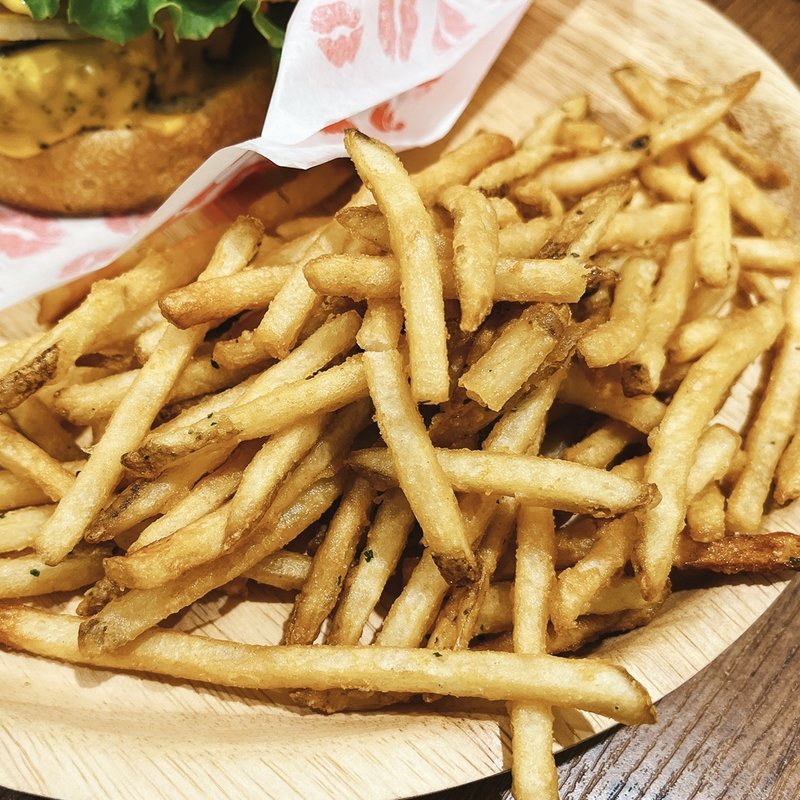 手がとまらないポテト(テディーズ ビガーバーガー 横浜ワールドポーターズ店)