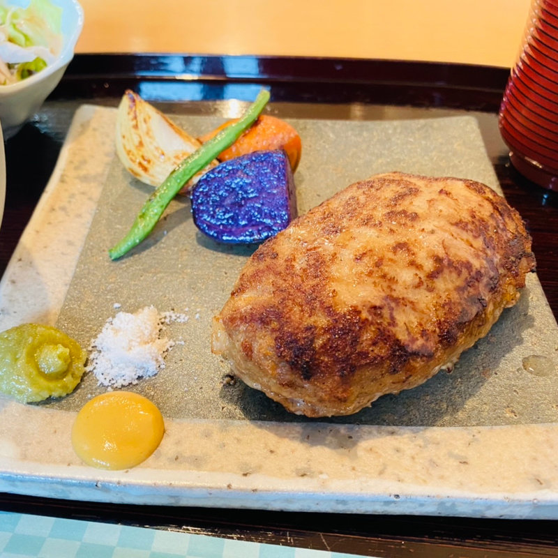 Suehiroハンバーグランチセット(スエヒロ)