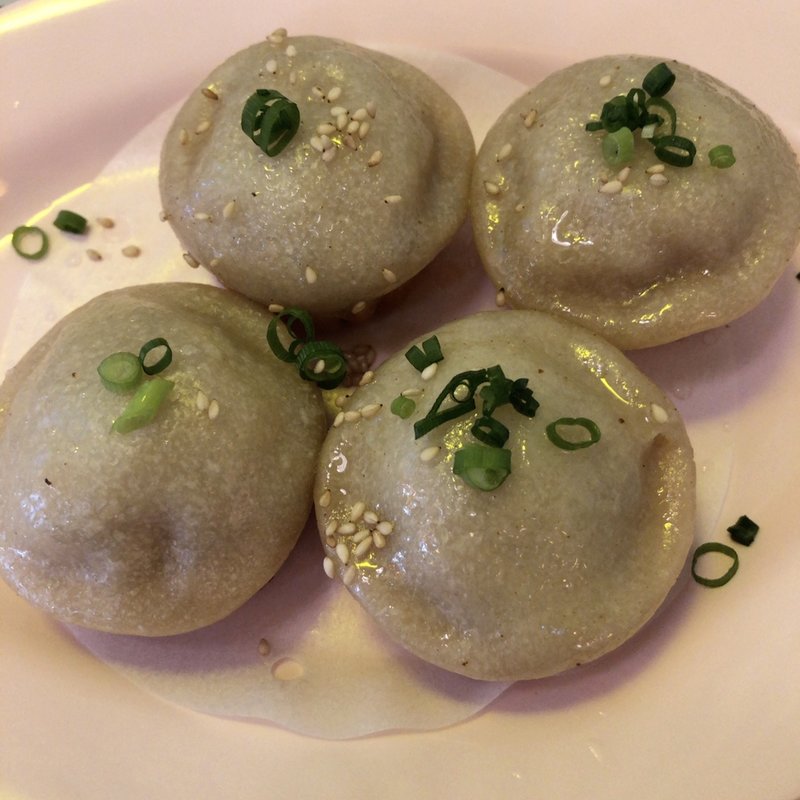 焼小籠包(4個)(da pai dang 105 横浜野毛店)