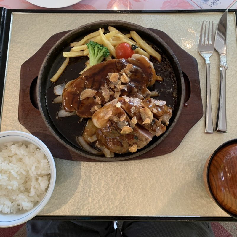 “鉄板” とんてき(おかだいらゴルフリンクス　レストラン )