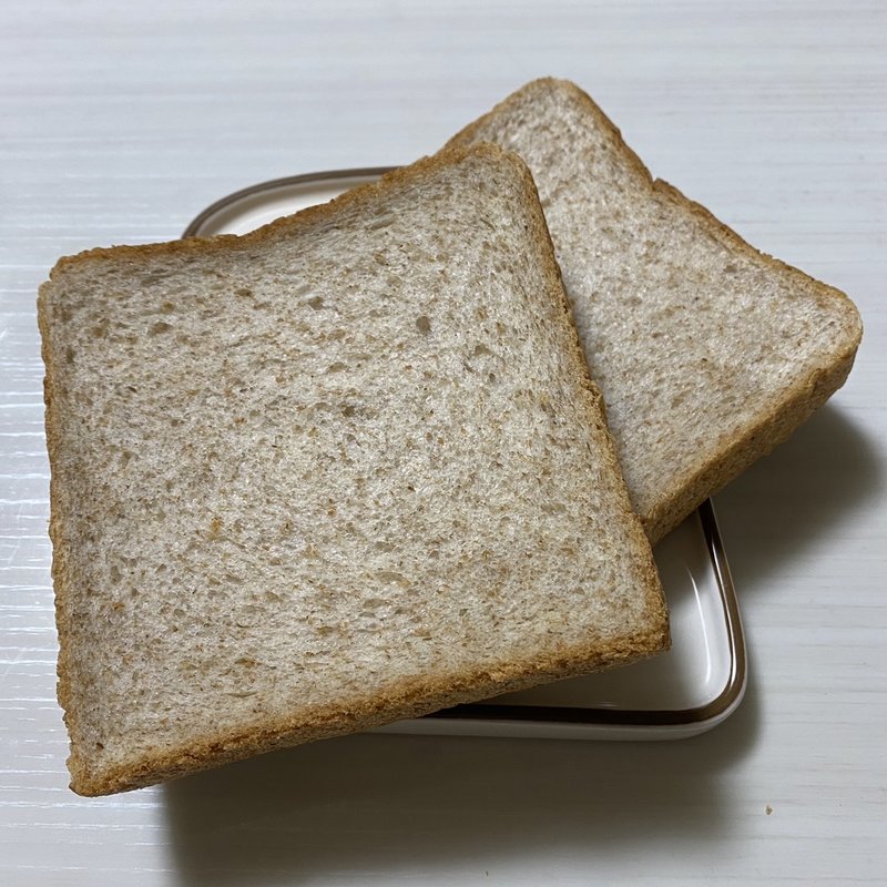 全粒粉食パン(Le Petit Mec 新大阪駅)