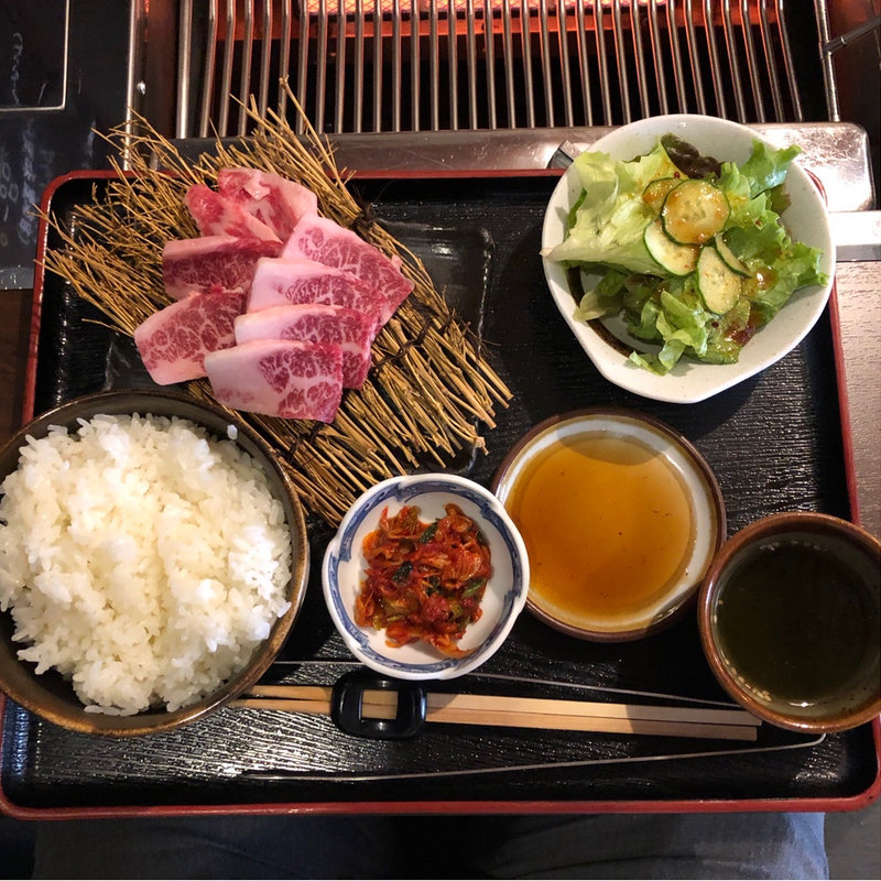 黒毛和牛カルビ定食(焼肉 肉秀 菊名店)