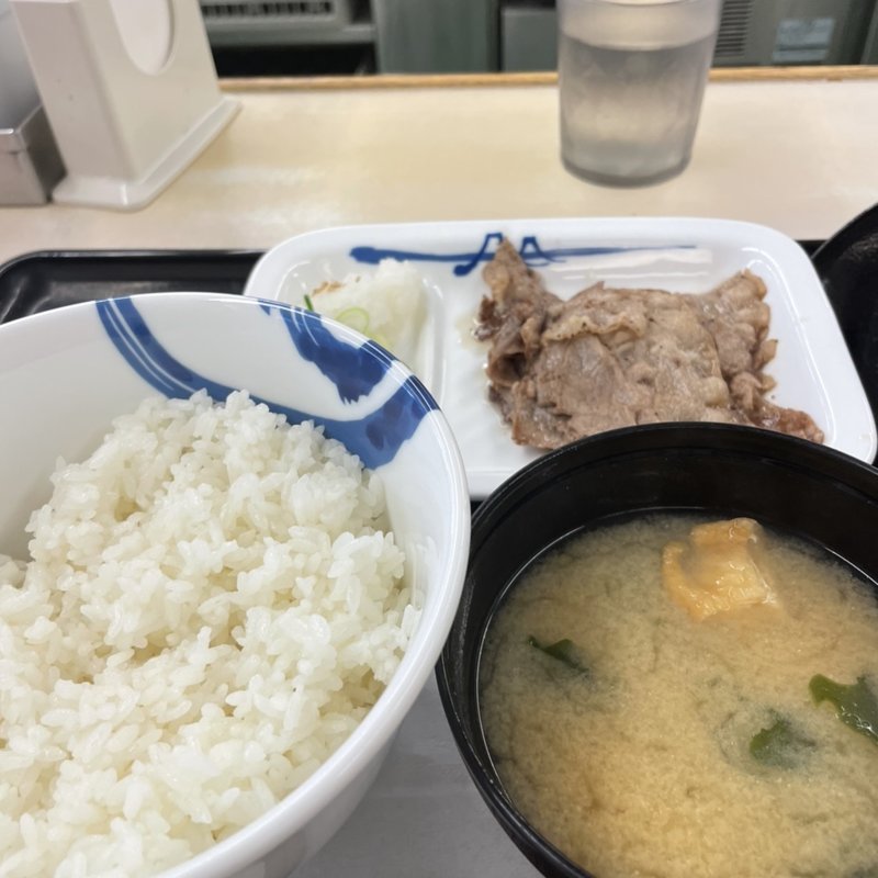 牛焼き肉ライスセット(松屋 新開地 （松屋　新開地店（兵庫県/神戸市/兵庫区/新開地/牛丼、カレー、定食・食堂））)