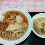 ラーメン 半チャーハン