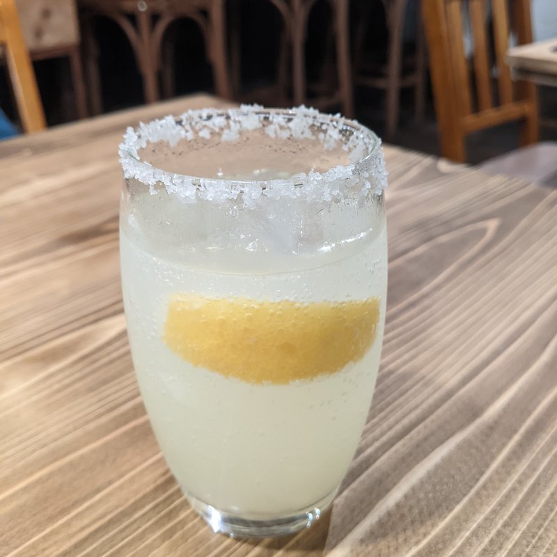 ビストロの塩レモンサワー(ビストロ ヒュッテ Bistro Hutte)