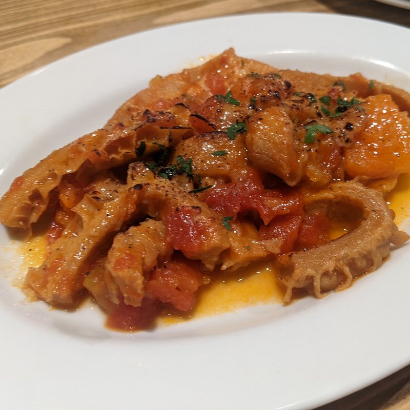 トリッパのトマト煮(ビストロ ヒュッテ Bistro Hutte)