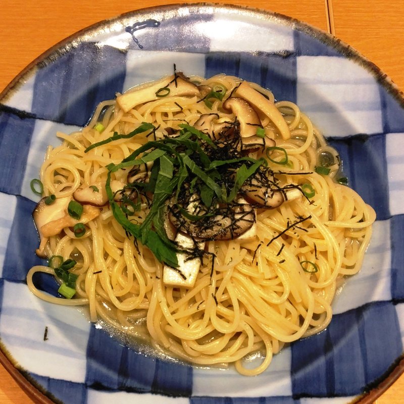 きのこのバター醤油パスタ 大葉風味(鎌倉パスタ 仙台パルコ店)
