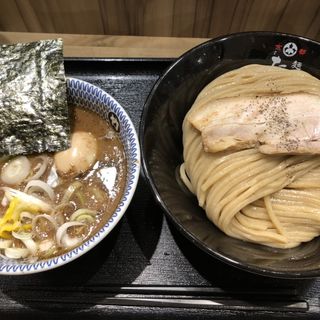 味玉つけ麺(京都 麺屋たけ井 阪急梅田店 （きょうと めんやたけい）)