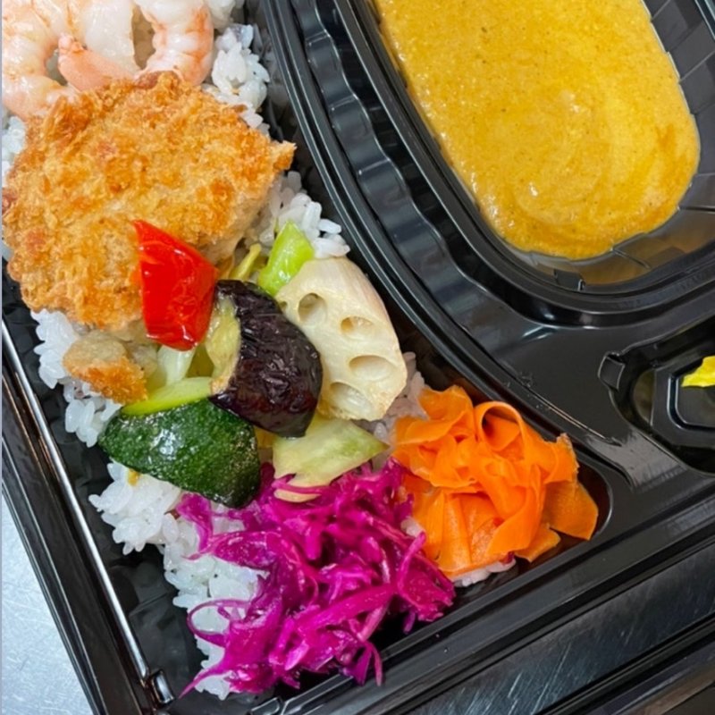 野菜の水分カレー弁当(ベビーダ花)