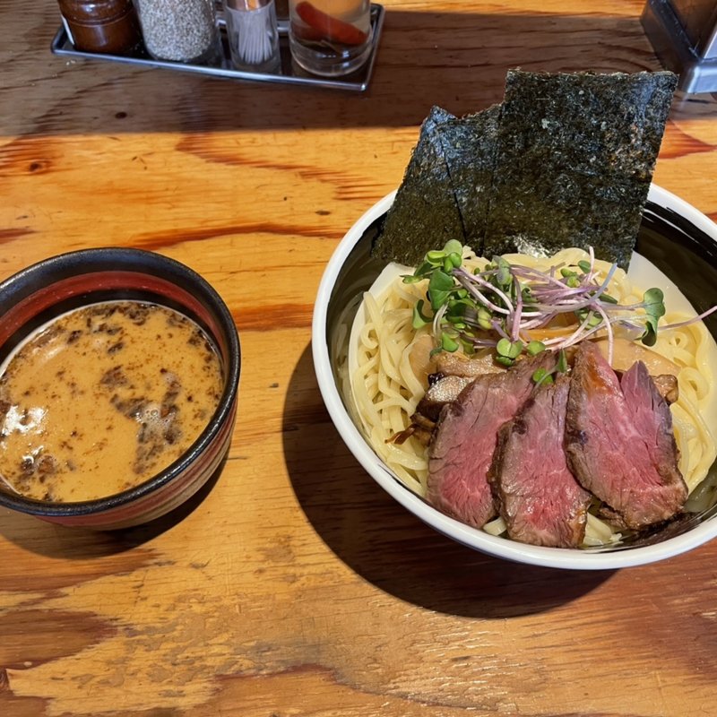つけそば　牛　大盛(麺場 浜虎 横浜店)