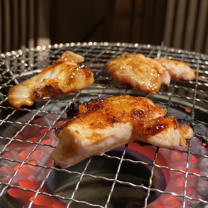 若どり(とり焼き・松阪牛ホルモン 月や)