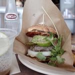 ワカモレバーガー