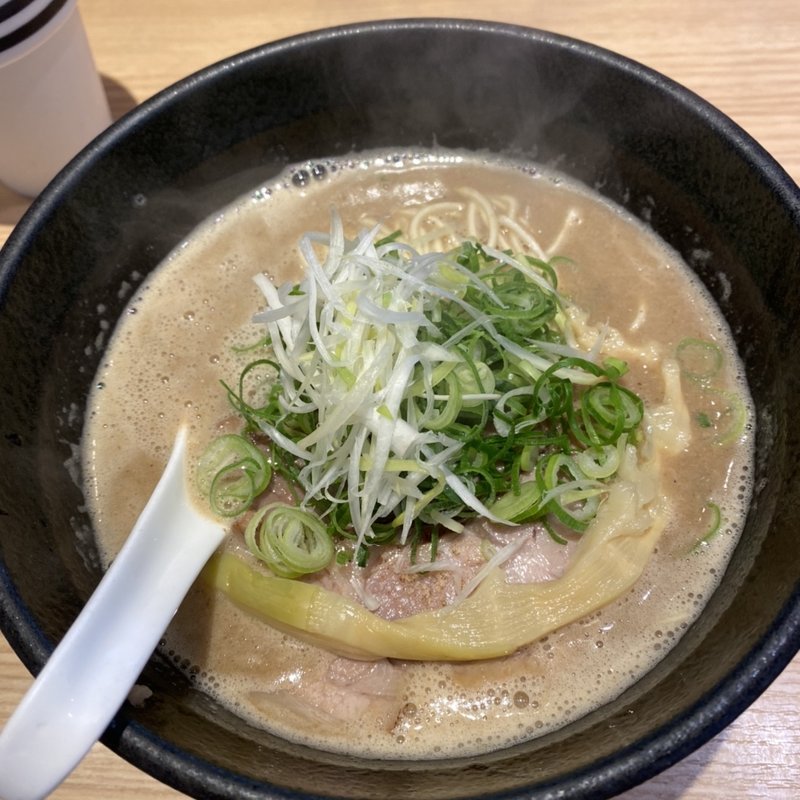 豚骨魚介らーめん(らーめん 伊藝 （ラーメン イゲイ）)