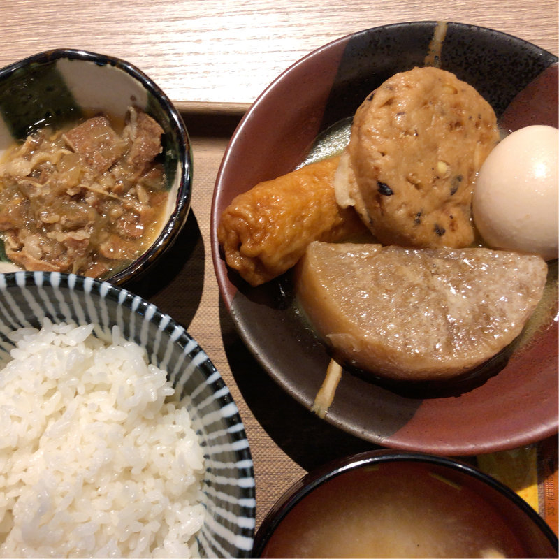 おでん定食(おでん 煮込み 南幸)