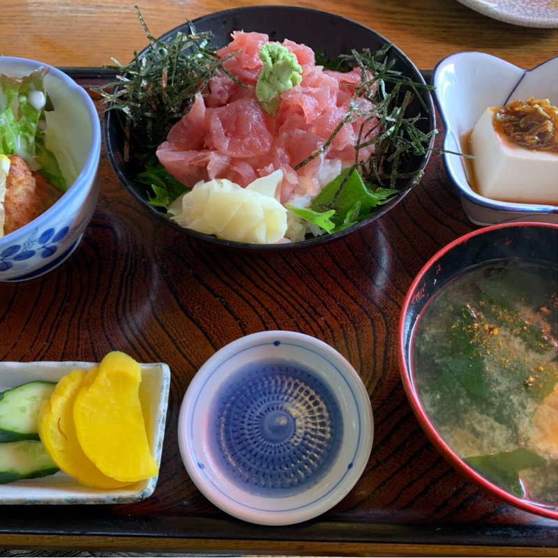 まぐろ中落ち丼(渡辺鮮魚 （わたなべせんぎょ）)