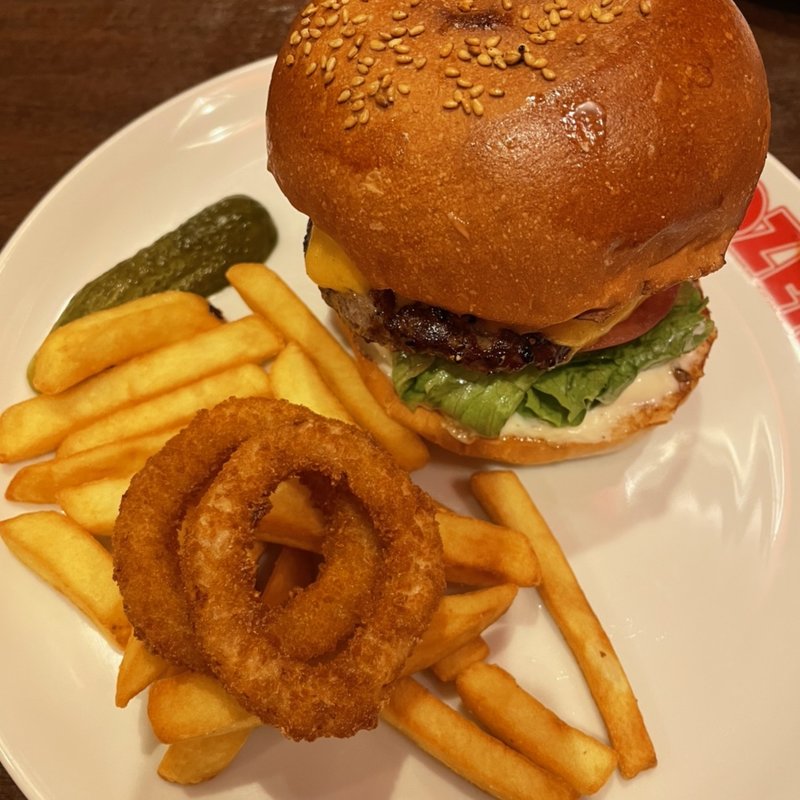 チーズアボカドバーガー(ブラザーズ 人形町本店 （BROZERS'）)