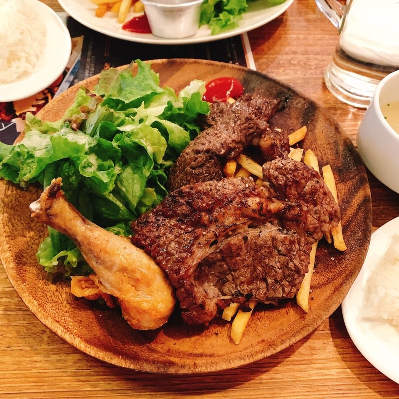 肉屋のステーキプレート(TB OKACHI Beer Lab)