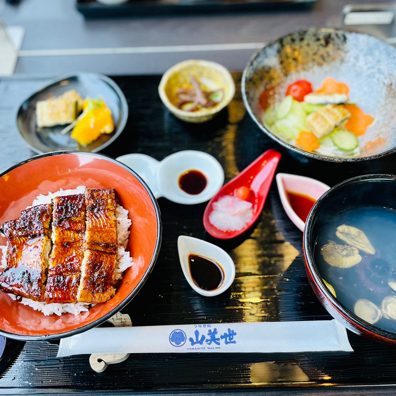 鰻丼　松(山美世 )