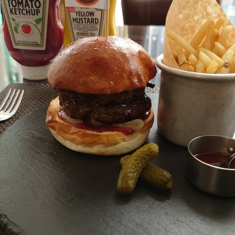 THE WAGYU BURGER(BLT STEAK GINZA)