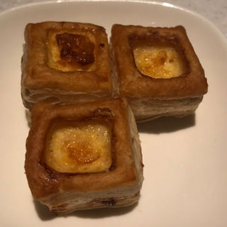 アミューズ　チーズのパイ包み(俺のフレンチ・イタリアン AOYAMA )