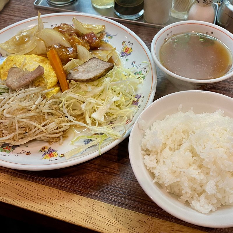 中華定食(ひろや 元町店)