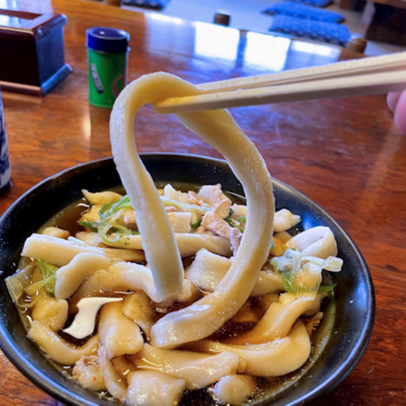 肉うどん（細うどん）＋大盛(大木うどん店)