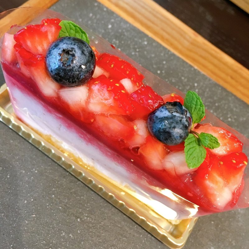 (メゾン ド フルージュ （maison de frouge）)