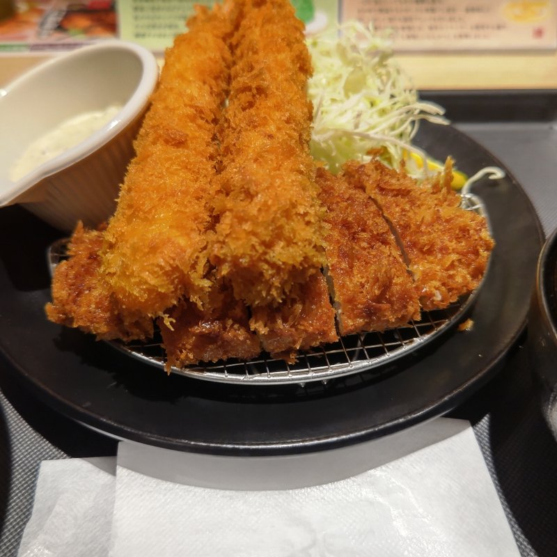 エビフビライととんかつ(松乃家)