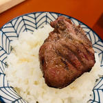 塩タン(焼肉味園 江坂駅前店)