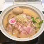 特選鶏そば(麺屋 NOROMA 西宮ガーデンズ店)