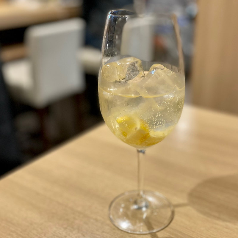 フレシネアイスキュベエスペシアル　バブリーレモンサワー(板前バル　東京駅店)