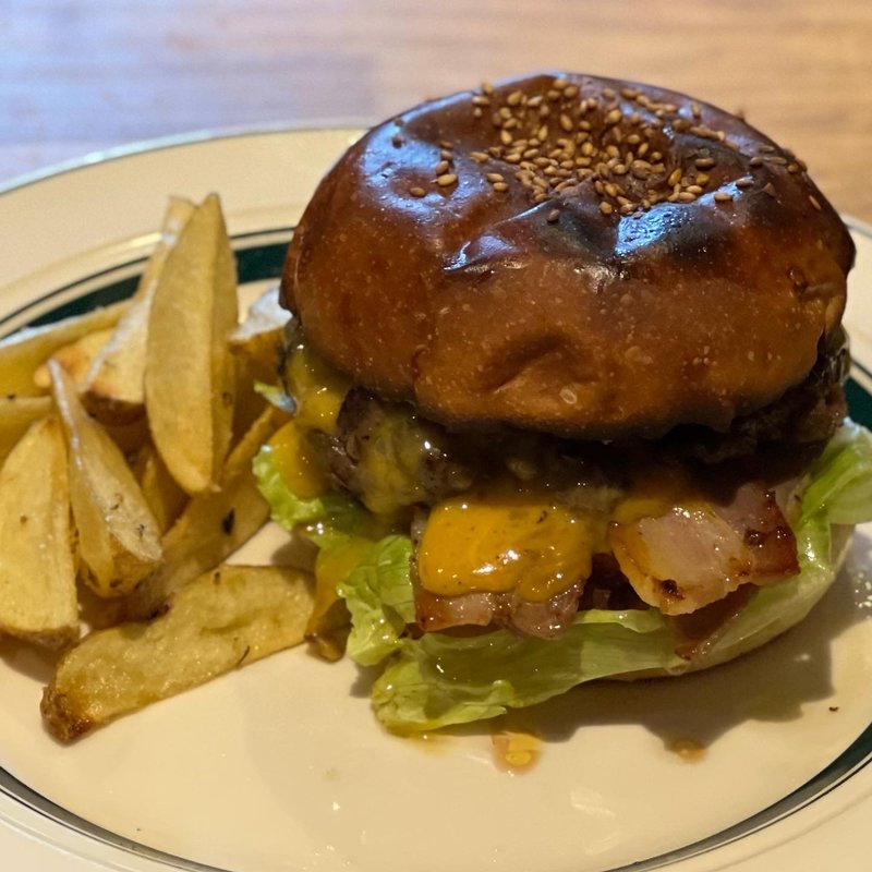 ベーコンチーズバーガー(Hawaiian BBQ HULICHIKI ハワイアンバーベキューフリチキ)