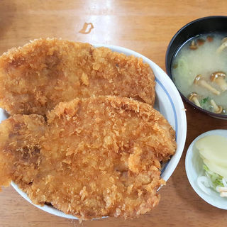 わらじカツ丼(三峰神社正参道の茶店　大島屋 )