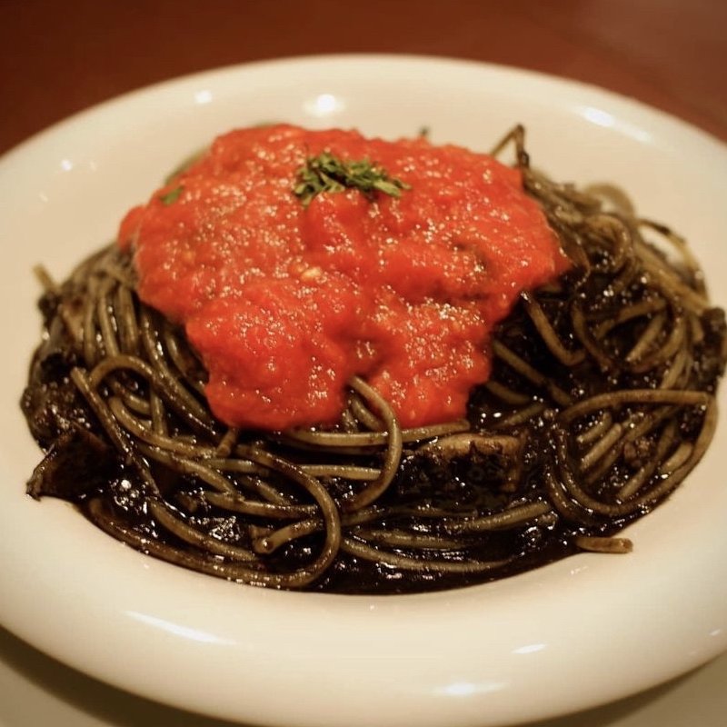 イカ墨とモンゴイカトマト風味(パスタ キッチン （PASTA KITCHEN）)