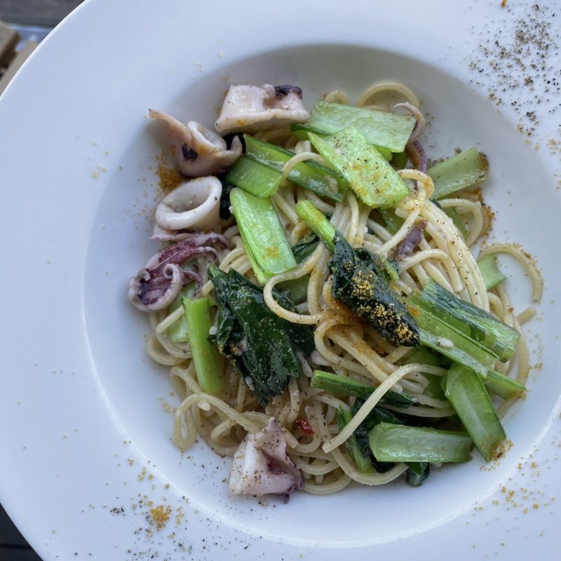 銚子産やりいかと農園で採れた小松菜のペペロンチーノ(ザファームカフェ （THE FARM cafe）)