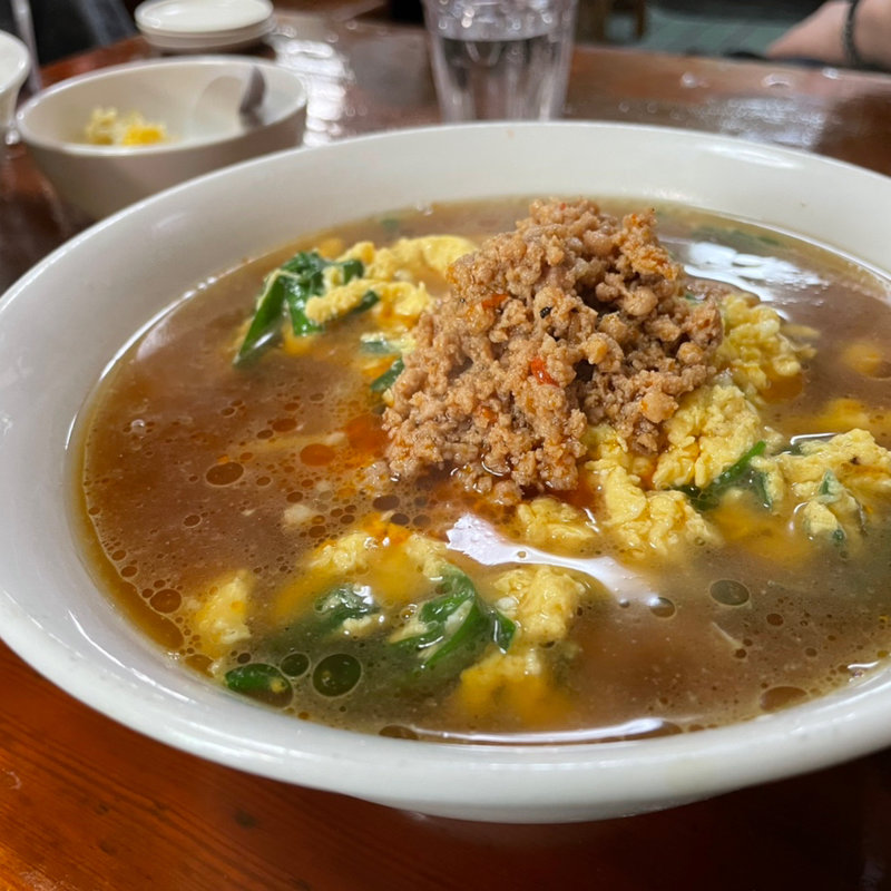 ニラ玉ラーメン(北京亭 （ペキンテイ）)