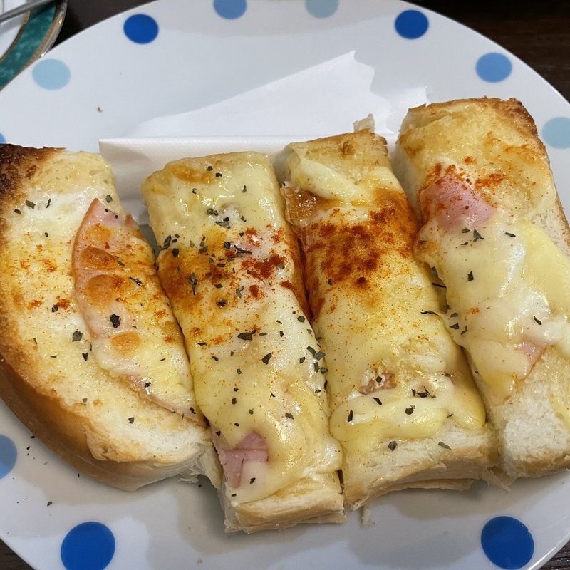 チーズベーコントースト(山ゆり)