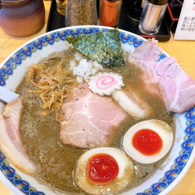 濃厚煮干しラーメン(らーめんセンター トミオ)の口コミ一覧
